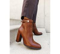 Bottes à talons hauts et bottines à plateforme pour femmes - Convient pour toutes les saisons, alliant élégance et confort Découvrez notre collection de bottes et bottines pour femme alliant style et 