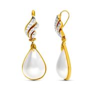 Boucled’oreille En or 18 carats avec une perle en forme de poire et des oxydes de zirconium