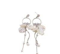 Boucles d’oreilles au design pétale 2024 avec un sens du luxe, exquis et polyvalent tendance