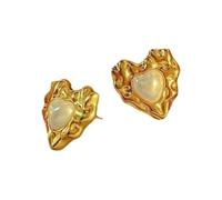 Boucles d'oreilles à tige en forme de cœur avec un savoir-faire exquis offrant confort et style pour les femmes qui aiment les bijoux tendance