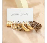 Boucles d'oreilles élégantes en métal avec design de carte personnalisé, légères et confortables, pour femme, adaptées pour les fêtes de travail et au quotidien (20)