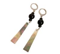 Boucles D'oreilles En Boucles D'oreilles Entièrement Des Glands Des Luttes/Lutes/Black Butter
