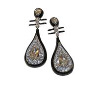 Boucles D'oreilles En Boucles D'oreilles Entièrement Des Glands Des Luttes/Lutes/Black Butter