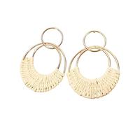 Boucles d'oreilles en fer avec accents en rotin, design léger, adaptées pour les tenues décontractées ou formelles, taille unique, comme décrit