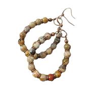 Boucles d'oreilles légères et colorées en pierre naturelle élégante avec perles - Accessoire idéal pour les fêtes et les événements musicaux
