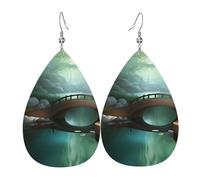 Boucles d'oreilles Little Bridge In The East en cuir, accessoires pour femme, adaptées pour un usage quotidien, les trajets et les voyages.