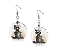 Boucles d'oreilles pendantes géométriques en bois représentant un raton laveur sur une poubelle, style vintage, rondes et rétro. Bijou idéal au quotidien, pour un mariage, une fête ou une remise de di
