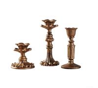 Bougeoir en résine avec aspect doré vintage classique et motif floral détaillé, conçu pour les mariages et les présentations élégantes (D)