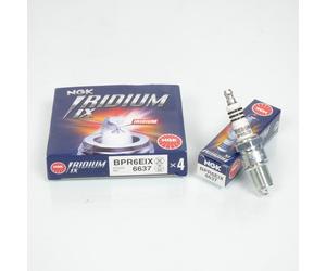 Bougie d'allumage NGK pour Moto Beta 125 Rev 3 Trial Après 2000 BPR6EIX / 6637 /