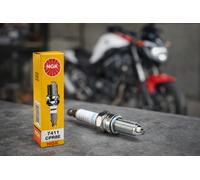 Bougie NGK 7411 CPR8E Neuve Origine Moto Scooter Quad