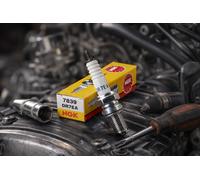 Bougie NGK 7839 DR7EA Moto Scooter Quad 4T Origine Neuve
