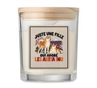 Bougie Parfumée Vanille Juste une fille qui adore les akita inu | Verre 8,5 cm Couvercle en Bambou et Boîte Cadeau | Déco Salon Chambre Détente | Cadeau Maman de Chien Femme Homme Anniversaire Noël