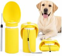 Bouteille d'eau pour Chien Pliable en Silicone 550ml, Gourde Voyage Portable sans BPA avec Distributeur et Étanche, Bol d'eau Léger pour Promenade, Randonnée et Camping (Jaune)