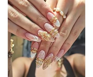 Bouts d ' ongles artificiels brillants avec décorations dorées | Feuille à onglets adhésifs incluse, composants de manucure préparés, contenu complet pour la première application