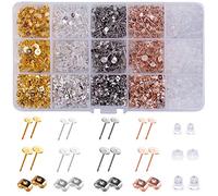 BQTQ 2600 Pièces Boucle d'oreille Clous en Acier Inoxydable Flat Pad avec Dos de Boucle d'oreille en Acier Inoxydable et Plastique pour Fabrication de Boucles d'oreilles, 4 Couleurs