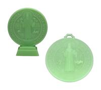 BRABOSTON Lot de 2 médailles lumineuses de 12,7 cm avec croix de Benoît phosphorescentes vert foncé pour décoration de maison ou de voiture