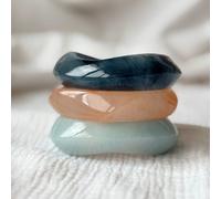 Bracelet jonc en résine mado colori bleu clair de 66mm