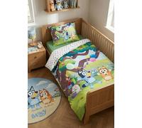 BrandMac Bluey Parure de Lit Enfant 100% Coton - Housse de Couette 100x135 cm & Taie d'oreiller 40x60 cm - Motif Festif Bluey, Bingo et Pom Pom - Certification Oeko-Tex - Douce et Respirante