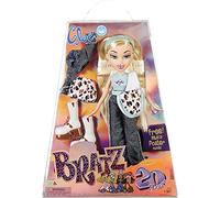 Bratz 20 Ans Édition spéciale Poupée mannequin originale Cloe - Emballage & affiche holographiques - À collectionner - Réplique de la version de 2001 - Contient 2 tenues, chaussures, sac & +