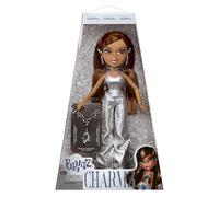 Bratz Charmz Yasmin - Poupée Mannequin avec Bracelet à Breloques, à Collectionner, Tenue et Accessoires Inclus, Livrée dans Un Emballage Digne d'un Présentoir, à Personnaliser