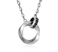 BRAYEG Möbius Collier pour homme avec pendentif en onyx noir à double anneau pour homme, cercle entrelacé en argent, bijoux de vacances, cadeau pour lui, petit ami, mari (55,9 + 5,1 cm), 22inchs