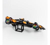 Brickify Support de présentation compatible avec LEGO Technic McLaren F1 42228 - Étagère Premium pour modèles de voitures de course de Formule 1 - Support d'affichage coudé pour collectionneurs