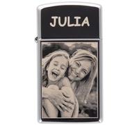 Briquet personnalisé créé à l’Aide d’Un Briquet Zip-po argenté au Format Slim avec Gravure Photo et Texte - Briquet Personnalisable Slim High Polish