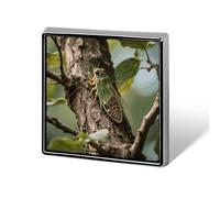 Broche carrée en métal représentant une cigale, idéale pour sac à dos ou vêtements - Style émaillé - Cadeau nature