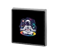 Broche carrée personnalisée représentant un astronaute méditant, représentant un astronaute de la galaxie, pour femmes et hommes