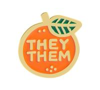 Broche créative en métal avec motif oranges et pronoms « They She/Her » pour accessoire de mode combinant le symbole des oranges et les pronoms « They She/Her » pour bijoux de tous les jours, taille