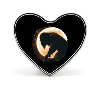 Broche élégante Bigfoot pour homme, motif éclipse solaire totale, avec bouton en forme de cœur. Bijou à porter sur le revers d'une cravate. Accessoire pour vêtements et chapeaux.