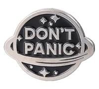 Broche en émail : globe « Don't Panic » - Broche planète, Klein, Métal non précieux