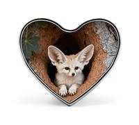 Broche en émail représentant un chiot fennec dans un baobab, en forme de cœur mignon. Accessoire idéal pour homme et femme, à