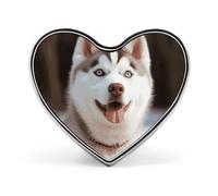 Broche en forme de cœur avec motif de pingouin des montagnes enneigées et de chien husky pour homme et femme, accessoire de costume, épinglette légère en émail de 2,5 cm pour sacs à dos, chapeaux, sac