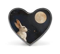 Broche lapin et lune, 2,5 cm, en métal, en forme de cœur. Légère et aux bords lisses, cette broche polyvalente est idéale pour décorer chemises, vestes et sacs. Un cadeau parfait pour vos amis et v