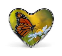 Broche papillon monarque sur fleur en forme de cœur, mignonne et décorative, à accrocher à un sac à dos, une veste ou un chapeau.