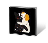 Broches carrées tendance représentant un chat et un chien qui s'enlacent, pour hommes et femmes. Badges en métal amusants à accrocher à une veste, un sac ou un chapeau.