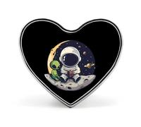 Broches en métal représentant un extraterrestre et un astronaute drôles lisant un livre, un cœur d'amour, pour la décoration de vêtements