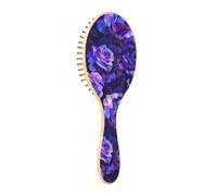 Brosse à cheveux en bois abstraite roses violettes et bleues dans le style du cubisme peinture détaillée avec un fond sombre montrant un motif floral dans des couleurs vives très détaillé avec pinceau