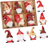 BRUBAKER 24 PCS. Pendentifs de Noël Set de lutins - Décorations d'arbre en bois 5,8 cm - Drôles de nains avec bonnets de Noël et cadeaux - Pendentifs en bois Noël - Décorations d'arbre de Noël