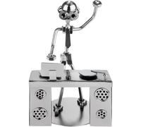 BRUBAKER Mâle à vis DJ à la table de mixage - Figurine en fer argenté Mâle en métal à la table de DJ - Travail manuel Figurine en métal Party