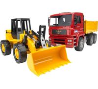 Camion benne et tracto pelle
