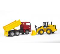 Camion benne et tracto pelle