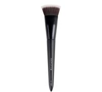 brushworks No. 11 Flat Top Contour Brush