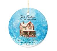 BSQUIELE Décoration personnalisée en céramique pour premier Noël dans une nouvelle maison 2023, ornement personnalisé avec nom et adresse, cadeau souvenir de pendaison de crémaillère pour décoration
