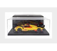 Bburago - Ferrari 499P LMH Deluxe 2024#83 Jaune - Voiture Miniature métal 1/18 - Modèle Officiel Ferrari Le Mans Hypercar Saison 2024 - Détails très réalistes - Edition Collector Ferrari