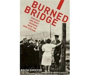 Burned Bridge by Sheffer Edith Assistant Professor of History Stanford University Paperback Book Edith Sheffer (Auteur)
