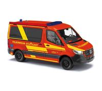 Busch 53466 - H0 - Mercedes-Benz Empattement Court / Toit Plat , Pompier S