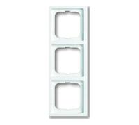 Busch-Jaeger Busch-Jaeger Cadre triple blanc studio, f.linear 1723-184K Quantité:1