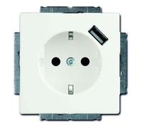 Busch-Jaeger Busch-Jaeger Prise Schuko/USB blanc studio mat 20 EUCBUSB-884 Quantité:1